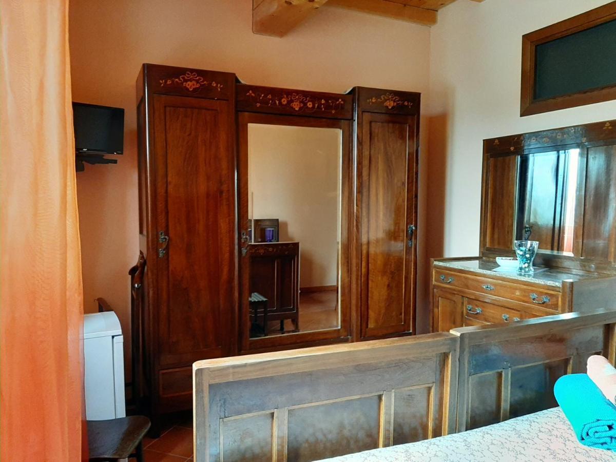Agriturismo Il Sole Villa Rivarolo del Re ed Uniti ภายนอก รูปภาพ