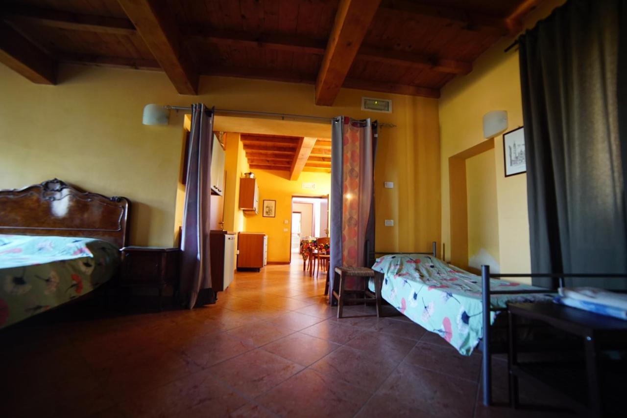 Agriturismo Il Sole Villa Rivarolo del Re ed Uniti ภายนอก รูปภาพ