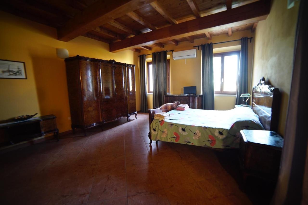 Agriturismo Il Sole Villa Rivarolo del Re ed Uniti ภายนอก รูปภาพ