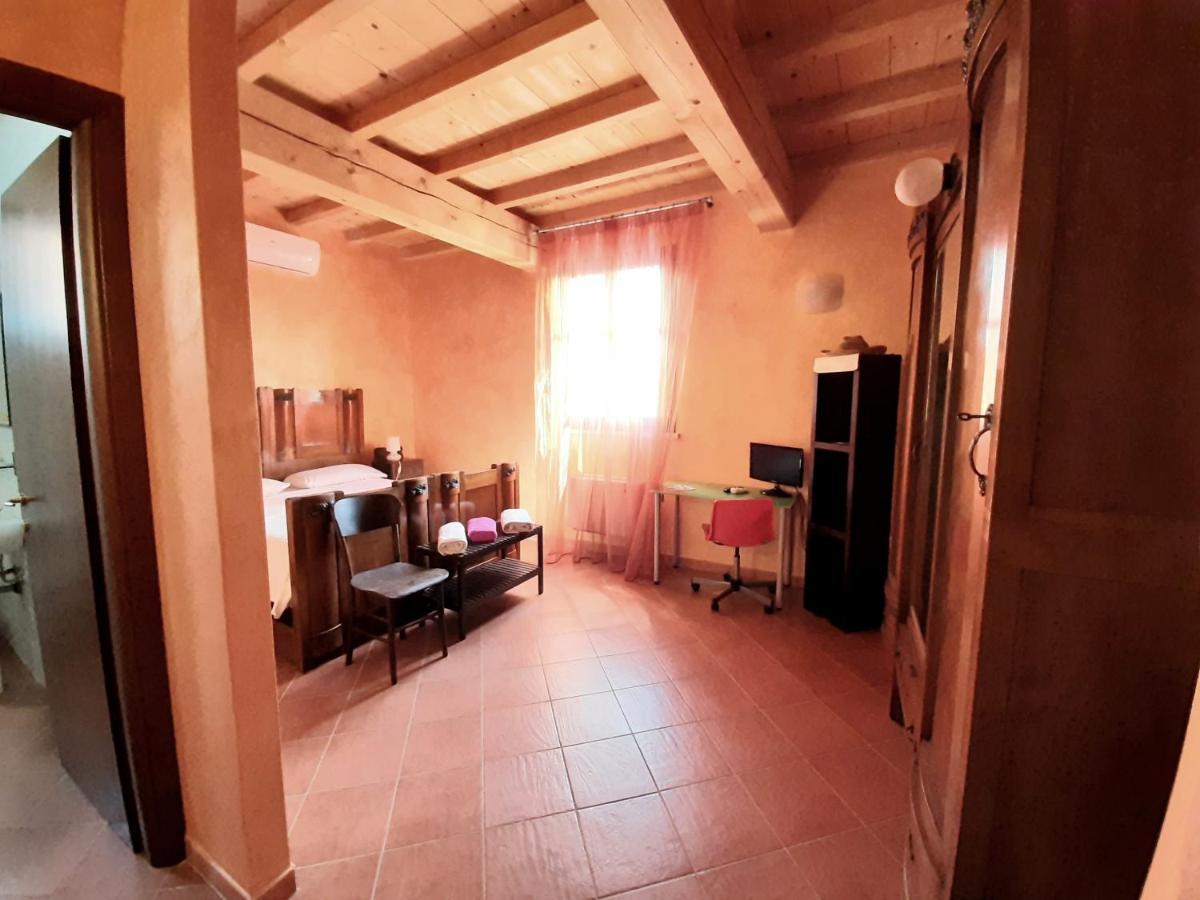 Agriturismo Il Sole Villa Rivarolo del Re ed Uniti ภายนอก รูปภาพ
