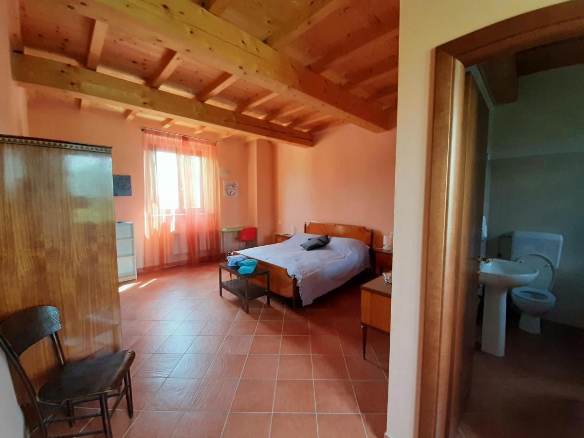 Agriturismo Il Sole Villa Rivarolo del Re ed Uniti ภายนอก รูปภาพ
