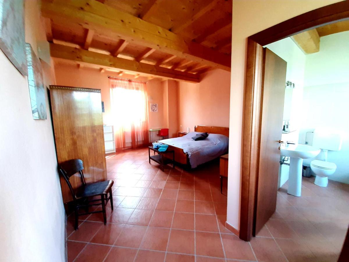 Agriturismo Il Sole Villa Rivarolo del Re ed Uniti ภายนอก รูปภาพ